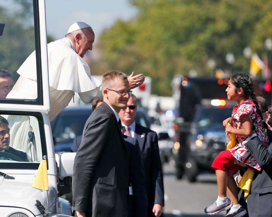 Pope Francis mingles with high and low in New York visit
