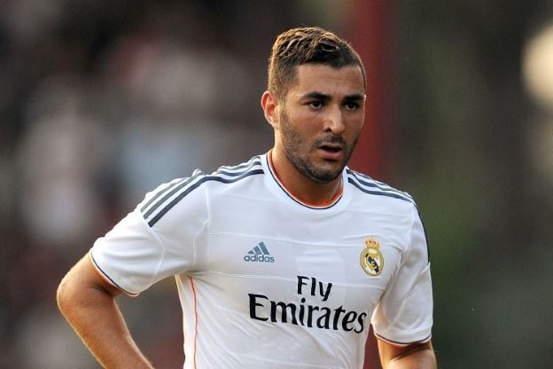 Benzema suspended from France duty