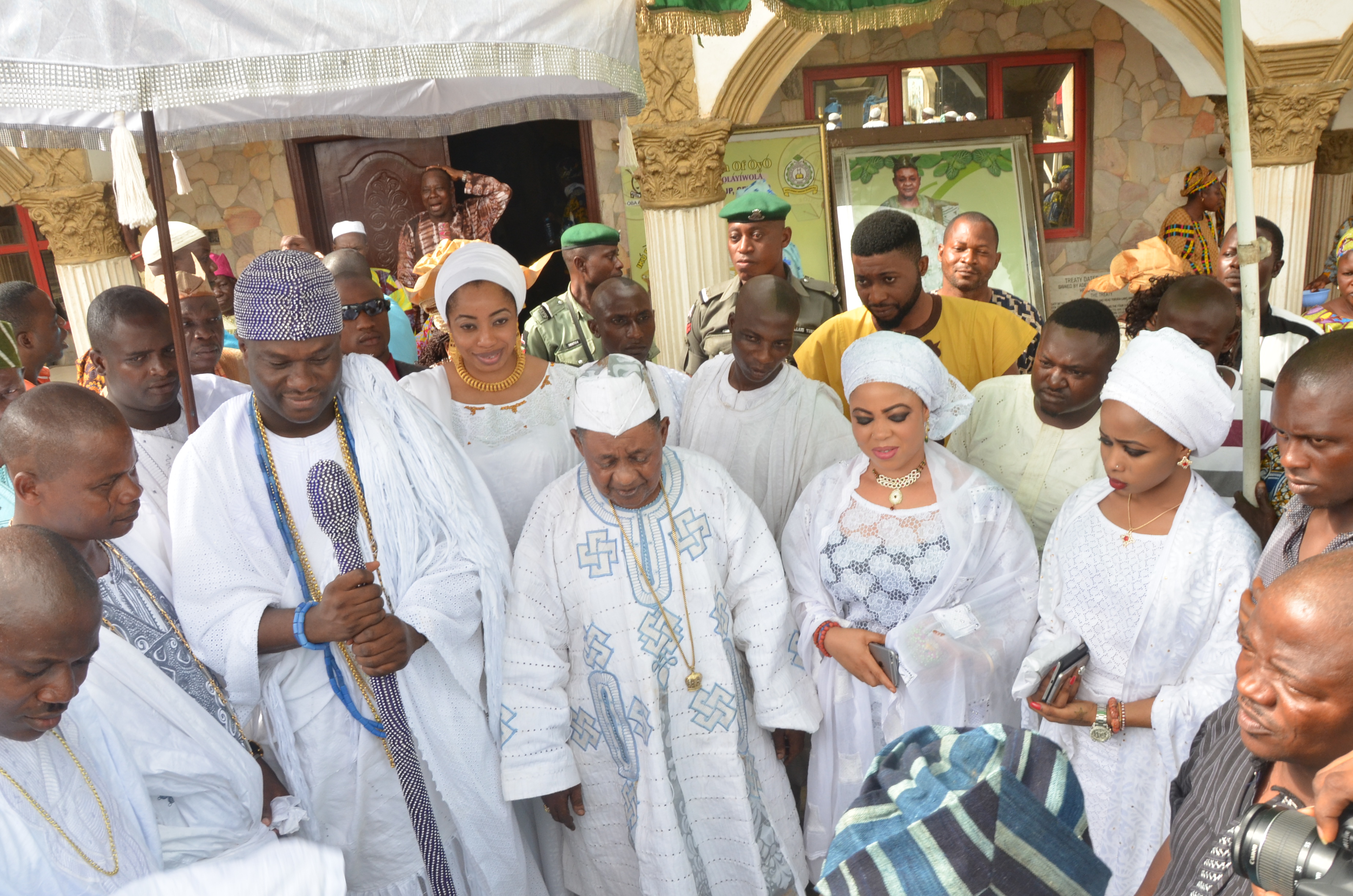 Alaafin receives Ooni