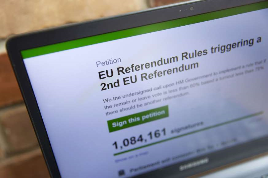 1.6m Britons sign petition for another EU referendum