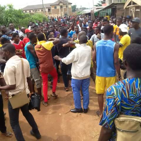 FUNAAB students on the rampage; vehicles burnt, church vandalised