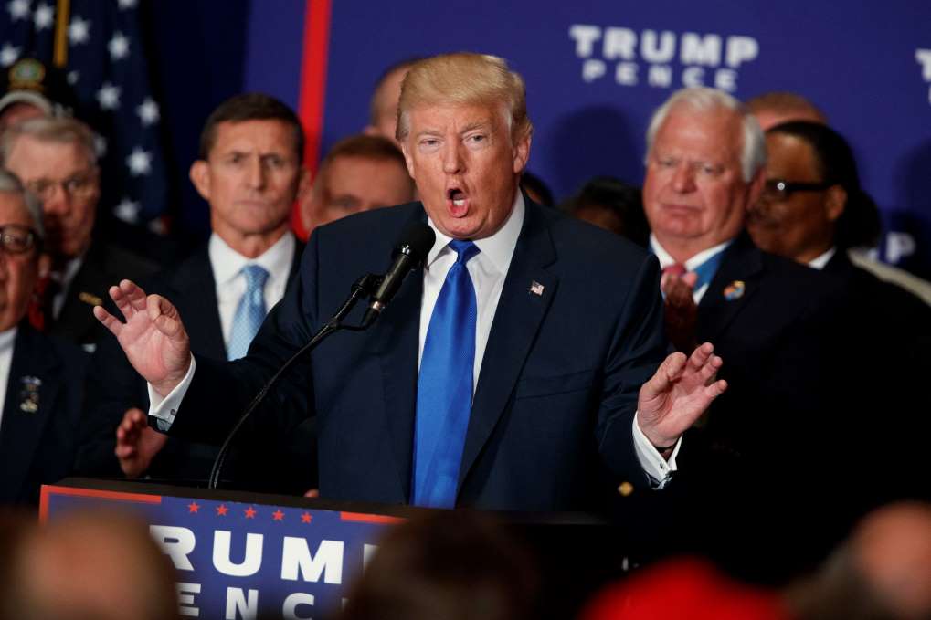 Trump admits Obama was born in U.S., blames Clinton for starting rumours