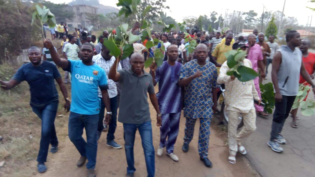 Budget presentation: Ondo youths block  Mimiko