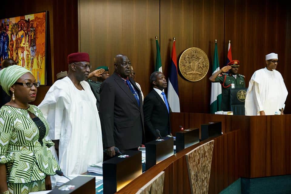 Buhari directs CBN, Finance Ministry to hasten actions on refunds to states