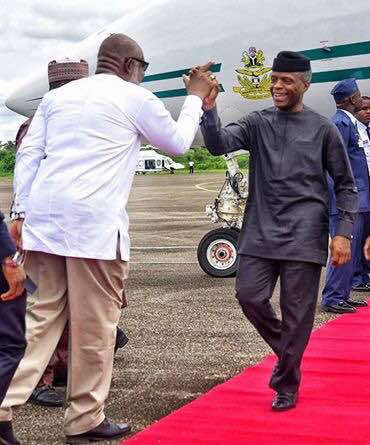 Akeredolu receives Osinbajo at Akure Airport