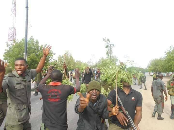 Policemen protest non-payment of allowances in Maiduguri