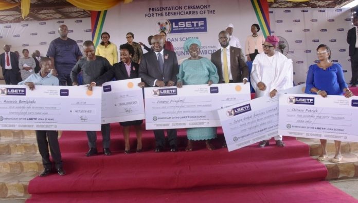 Ambode presents cheques to 2,000 beneficiaries of Employment Trust Fund