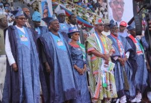 Ogun APC governorship candidate: Amosun, Oshiomhole, Aregbesola re-enact rivalry as youths protest imposition of Abiodun