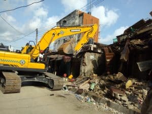 Lagos Govt calls for vacation of marked houses as three-storey building collapses