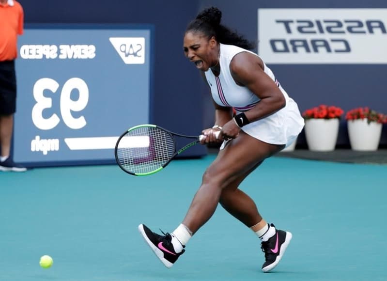 Knee injury: Serena withdraws from Miami Open