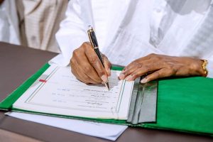 AU Summit: Buhari signs AfCFTA agreement