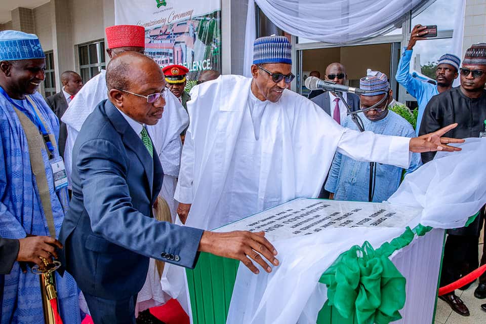 Buhari unveils CBN ‘Centre of Excellence’, pledges more funding to education sector