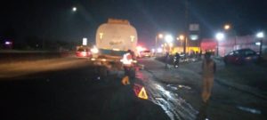 Oil tanker burns on Lagos bridge