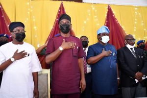 Makinde swears-in  32  LG chairmen