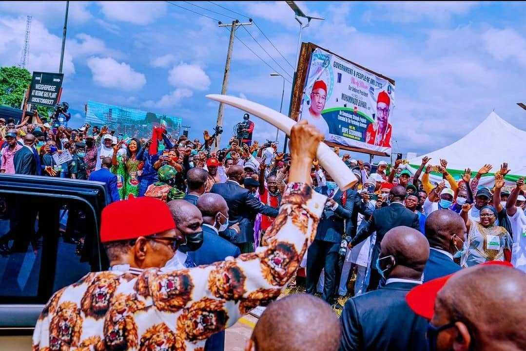 Buhari arrives Owerri, meets South-East stakeholders