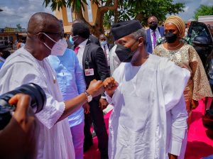 Dapo Abiodun buries father 