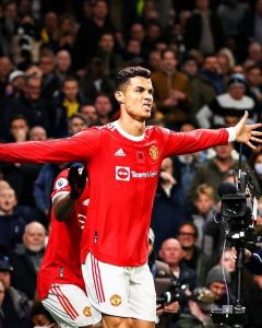 Ronaldo leads Manchester United's recovery against Tottenham