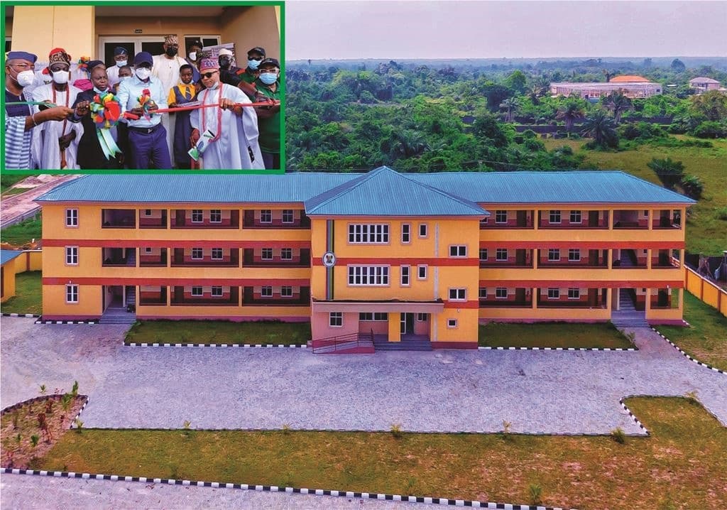 Fanfare as Sanwo-Olu inaugurates 18-classroom school, recreational facilities in Elemoro