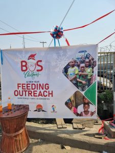 Shouts of 'four more years' as Sanwo-Olu makes surprise appearance at Food Outreach for vulnerable