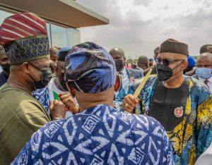 Buhari in Ogun, inaugurates projects, praises Abiodun