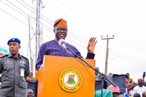 Alaafin lauds  Makinde for unprecedented achievements