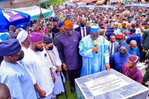 Alaafin lauds  Makinde for unprecedented achievements