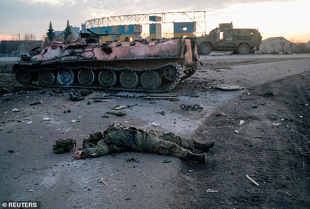 Mutinous Russian troops argue about orders to bomb civilian areas + Pix