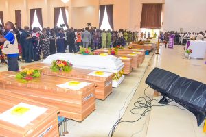 Owo massacre: Akeredolu weeps at funeral service
