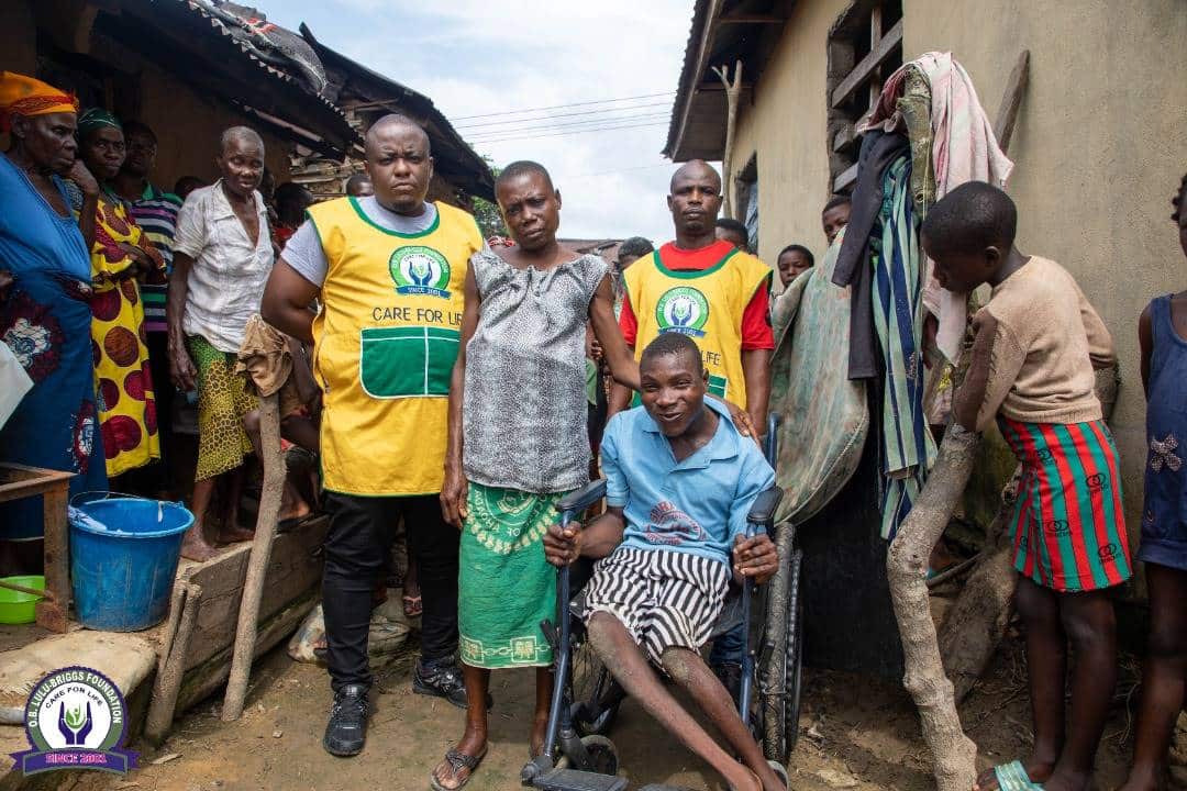 O.B. Lulu-Briggs Foundation donates wheelchair to flood-displaced person