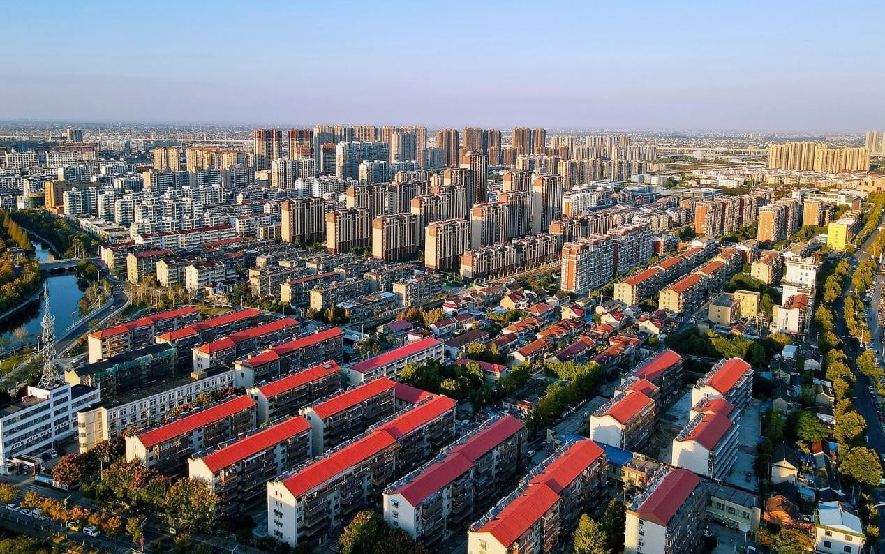 China starts renovation of 46,600 old urban residential communities in Jan.-July