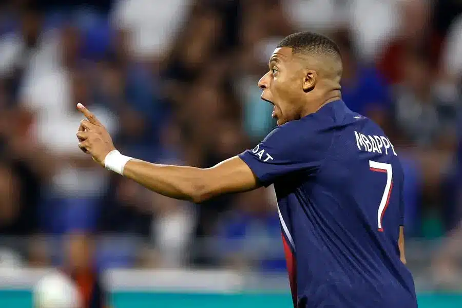 Mbappe at the double as PSG thump Lyon away