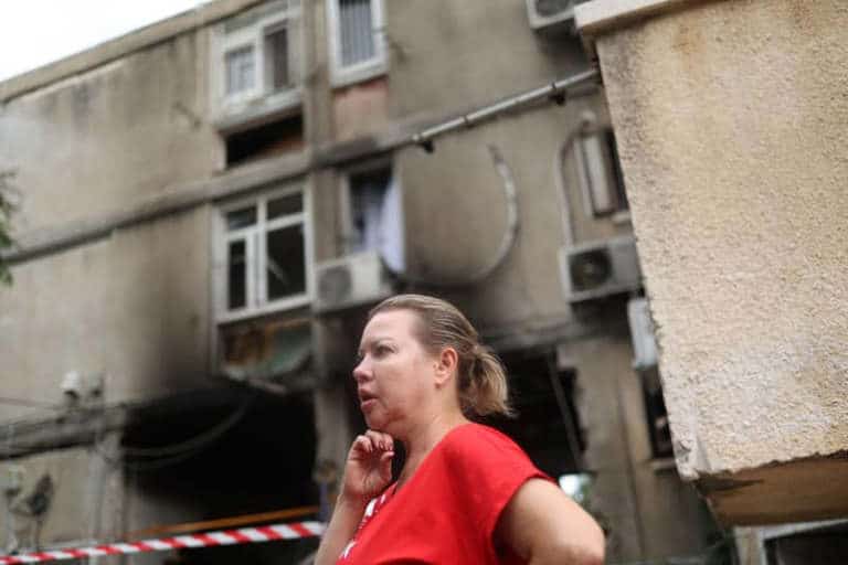 Germany, France look to rekindle alliance at Hamburg retreat