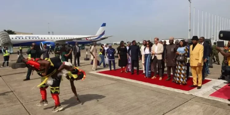 Fanfare as Prince Harry, Meghan arrive Lagos