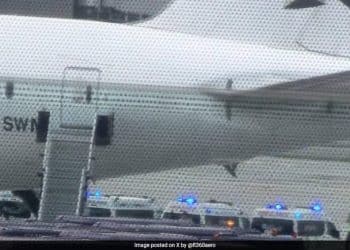 1 dead, more than 30 injured on turbulent Singapore Airlines flight