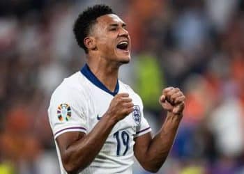 Last-minute Watkins winner sends England into Euros final