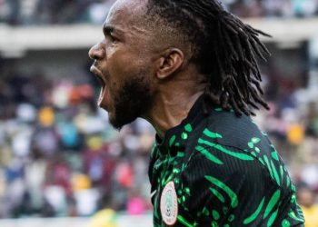 Super Eagles return to winning ways, trash Benin 3-0 in Uyo