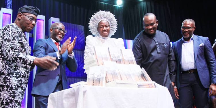 CATALYST
L-R: Former President, Chief Olusegun Obasanjo; Author of the Book, The Catalyst: Nigeria ICT Evolution Through A Journalist Lens, Adedayo Oketola; Presiding Pastor of The Love of Christ Generation (C&S) Church, Nigeria, Reverend Mother Esther Ajayi; Chairman on the occasion/a former Chief Executive Officer, MTN Nigeria, Michael Ikpoki; and National President, Association of Telecommunications Companies of Nigeria, Tony Emoekpere, during the exaugural lecture/public presentation of the book in Lagos… on Tuesday.