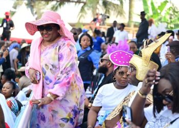 Aisha Buhari graces 2024 Calabar Carnival in style