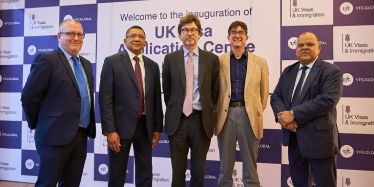 L-R: VFS UKVI Account Management Team, Mr. Kingsley Magee; Chief Operating Officer – Global Operations, and Head of UKVI Account Management Team, Mr Srinarayan Sankaran; British Deputy High Commissioner in Lagos, Mr Jonny Baxter; Director for Visa, Status and Information Services at UK Visas and Immigration (UKVI), Mr Marc Owen; Head, Sub-Saharan Africa, VFS Global, Mr Alok Singhal at the inauguration of the newly opened UK Visa Application Centre in Ikeja, Lagos.