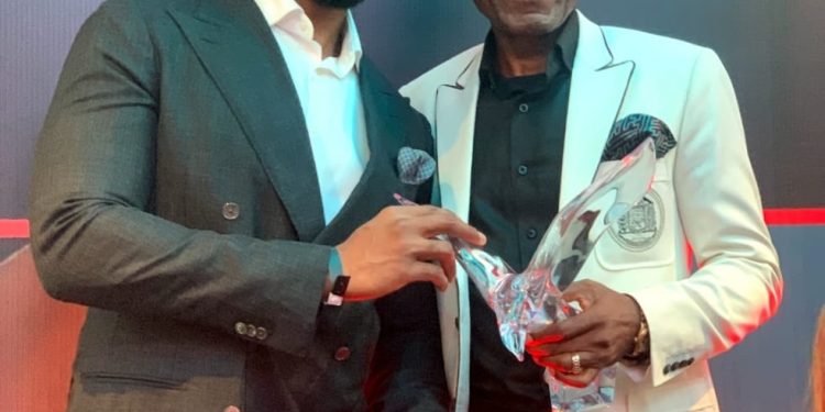 The Ekehs: Digital father and son shine at Thisday Awards – Sola Odumosu