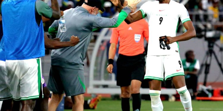Fans commend Super Eagles’ victory over Rwanda, warn against complacency