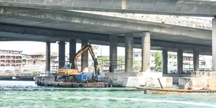 Emergency at Eko Bridge: Dredger destroys pier cap, rods; Umahi expresses concern