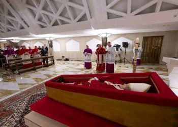 Cardinals to discuss pope’s funeral arrangements