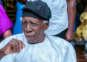 Former Governor of Oyo, Omololu Olunloyo, dies ‘nine days to 90th birthday’