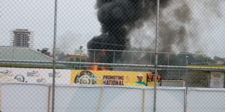 NSF: Panic over fire outbreak at Alake Sports Complex, as Ogun Govt says ‘no cause for alarm’