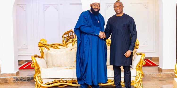 Governor Mohammed Umaru Bago of Niger State (left) and Chairman, Body of Bank CEOs and Group Managing Director/CEO, United Bank for Africa (UBA) Plc, Oliver Alawuba, during the donation of relief materials from the Body of Bank CEOs in Nigeria, aimed at supporting victims of the recent devastating floods in Mokwa Local Government Area held at the Niger State House in Abuja...at the weekend.