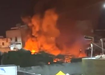 S/Arabia bombs Yemen port over weapons shipment, warns Abu Dhabi