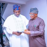 Professor Nentawe Yilwatda, APC National Chairman (left) with Dr Lanre Adebayo, Director General of The Progressive Institute (TPI) during  the Chairman's visit.