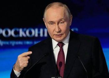 Putin rules out return to G7