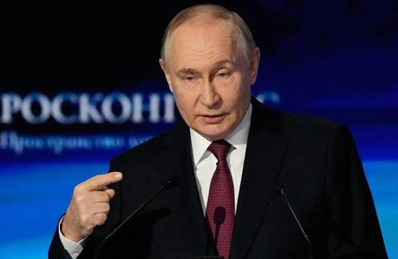 Putin rules out return to G7